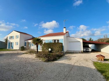 Maison a vendre Challans 85300 Vendée 216 m2 6 pièces 415000 euros