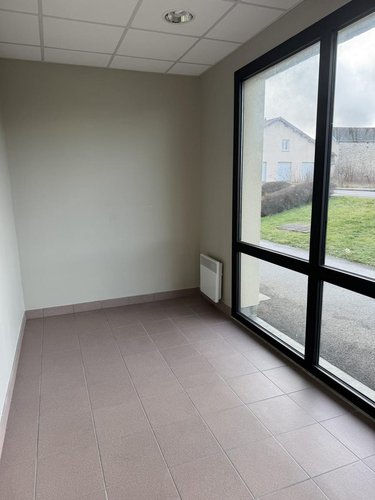 Location fonds et murs commerciaux Amancey 25330 Doubs 8 m2  100 euros