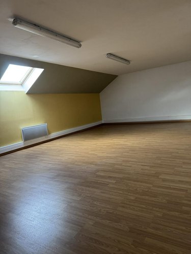 Location fonds et murs commerciaux Amancey 25330 Doubs 120 m2  840 euros