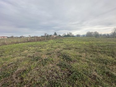 Terrain a batir a vendre Vendat 03110 Allier 2987 m2  148000 euros