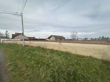 Terrain a batir a vendre Vendat 03110 Allier 2987 m2  148000 euros