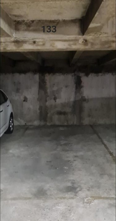 Garage et parking a vendre Paris 75000 Paris  34800 euros