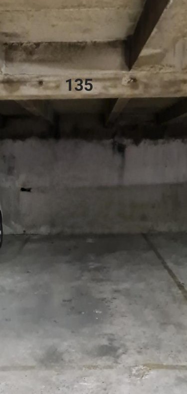 Garage et parking a vendre Paris 75000 Paris  34800 euros
