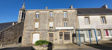 Immeuble a vendre Lanvéoc 29160 Finistère 260 m2  103880 euros