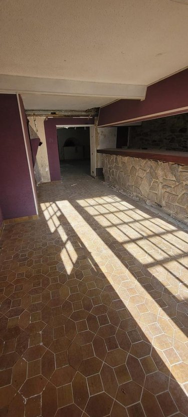 Immeuble a vendre Lanvéoc 29160 Finistère 260 m2  103880 euros