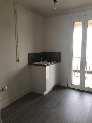 Location appartement Ambérieu-en-Bugey 01500 Ain 54 m2 3 pièces 676 euros