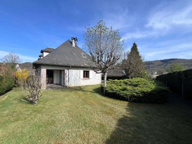 Maison a vendre Saignes 15240 Cantal 347 m2 12 pièces 180001 euros