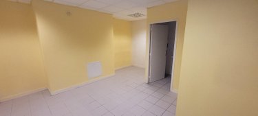 Location fonds et murs commerciaux Crozon 29160 Finistère 103 m2  1730 euros
