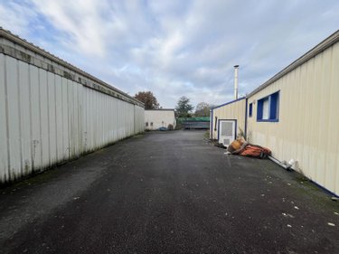 Fonds et murs commerciaux a vendre Guillac 56800 Morbihan 510 m2  332660 euros