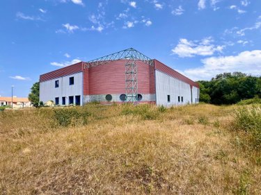 Fonds et murs commerciaux a vendre Saint-Christophe-du-Ligneron 85670 Vendée  616000 euros