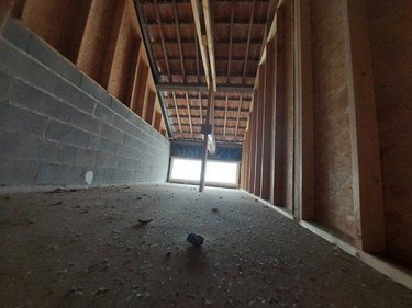 Garage et parking a vendre Granville 50400 Manche  68900 euros