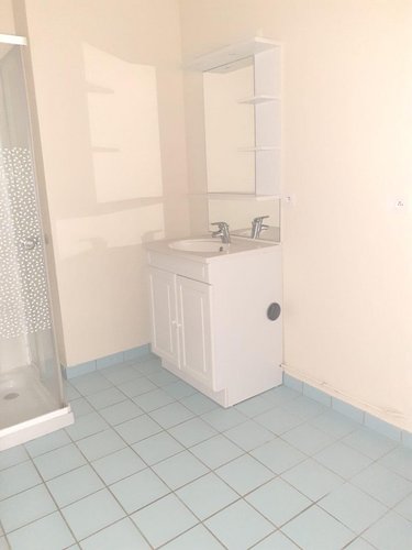 Location maison Fougères 35300 Ille-et-Vilaine 106 m2 5 pièces 650 euros
