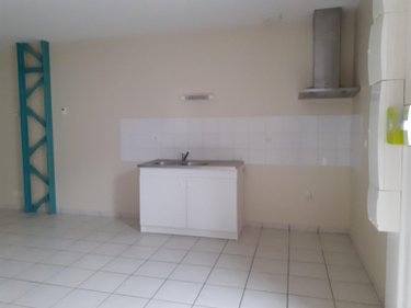 Location maison Fougères 35300 Ille-et-Vilaine 106 m2 5 pièces 650 euros