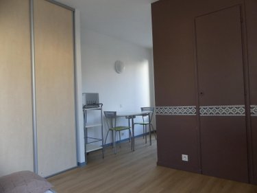 Location appartement Redon 35600 Ille-et-Vilaine 19 m2 1 pièce 300 euros