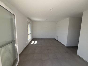 Location appartement Ambérieu-en-Bugey 01500 Ain 41 m2 2 pièces 700 euros