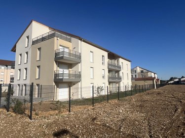 Location appartement Ambérieu-en-Bugey 01500 Ain 82 m2 4 pièces 1100 euros