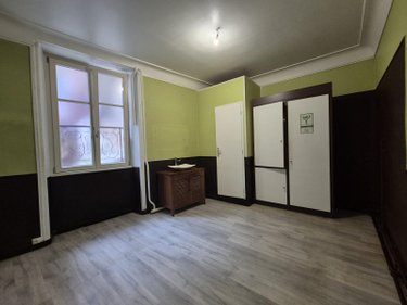 Location fonds et murs commerciaux Ornans 25290 Doubs 53 m2  750 euros