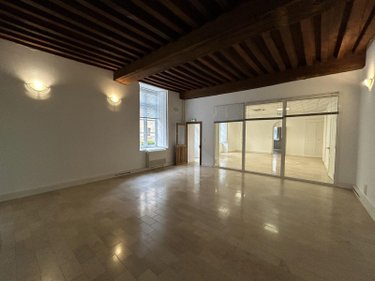 Location fonds et murs commerciaux Beaune 21200 Côte-d'Or 125 m2  1750 euros