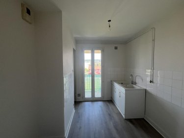 Location appartement Ambérieu-en-Bugey 01500 Ain 69 m2 3 pièces 750 euros