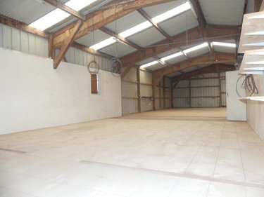Fonds et murs commerciaux a vendre Sainte-Marie 35600 Ille-et-Vilaine 275 m2  180030 euros
