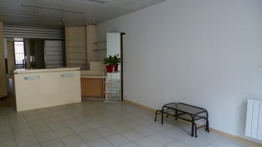 Location fonds et murs commerciaux Ambronay 01500 Ain 130 m2  550 euros