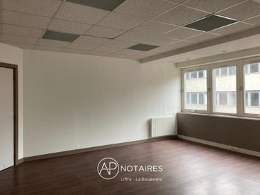 Location fonds et murs commerciaux Rennes 35000 Ille-et-Vilaine 28 m2  702 euros