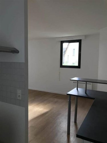 Location appartement Châteaugiron 35410 Ille-et-Vilaine 41 m2 2 pièces 440 euros