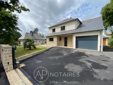 Location maison Liffré 35340 Ille-et-Vilaine 136 m2 6 pièces 1200 euros