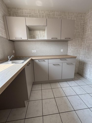 Location appartement Fougères 35300 Ille-et-Vilaine 69 m2 3 pièces 785 euros