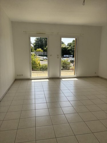 Location appartement Châteaugiron 35410 Ille-et-Vilaine 63 m2 3 pièces 750 euros