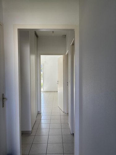 Location appartement Châteaugiron 35410 Ille-et-Vilaine 63 m2 3 pièces 750 euros