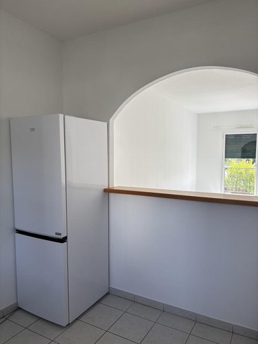 Location appartement Châteaugiron 35410 Ille-et-Vilaine 63 m2 3 pièces 750 euros