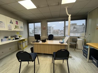 Fonds et murs commerciaux a vendre Besançon 25000 Doubs 437 m2  590000 euros