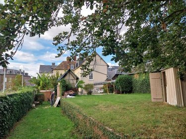 Immeuble a vendre Le Neubourg 27110 Eure 250 m2  365700 euros