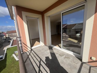 Location appartement Ambérieu-en-Bugey 01500 Ain 76 m2 3 pièces 825 euros