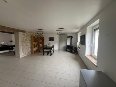 Location maison Poncin 01450 Ain 249 m2 6 pièces 1300 euros