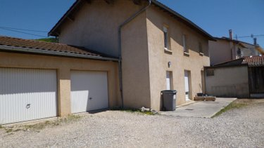 Location maison Ambérieu-en-Bugey 01500 Ain 67 m2 3 pièces 600 euros