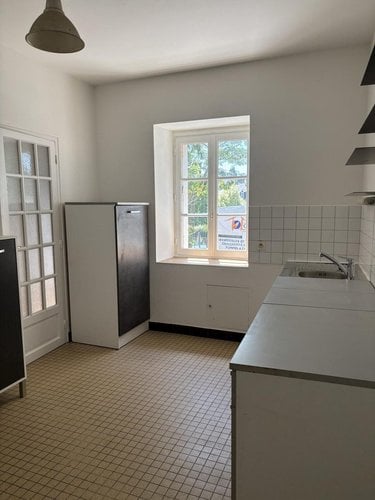 Location maison Châteaugiron 35410 Ille-et-Vilaine 81 m2 3 pièces 605 euros