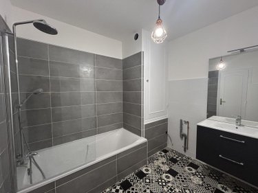 Location appartement Beaune 21200 Côte-d'Or 94 m2 4 pièces 900 euros