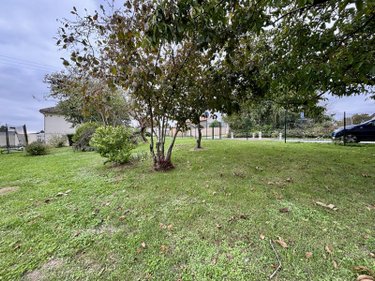 Terrain a batir a vendre Vouneuil-sous-Biard 86580 Vienne 1020 m2  64500 euros