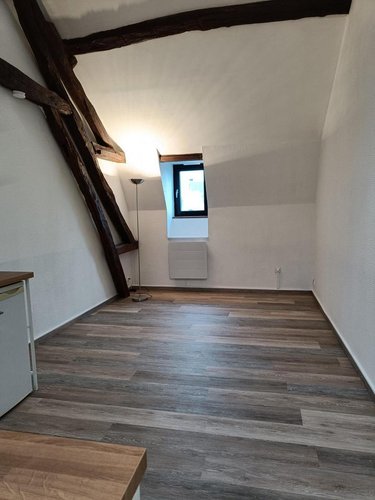 Location appartement Le Neubourg 27110 Eure 21 m2 1 pièce 423 euros