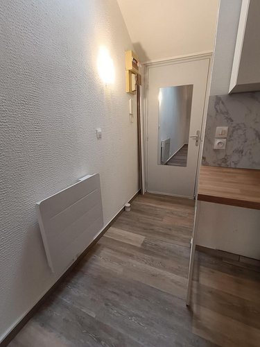 Location appartement Le Neubourg 27110 Eure 21 m2 1 pièce 423 euros
