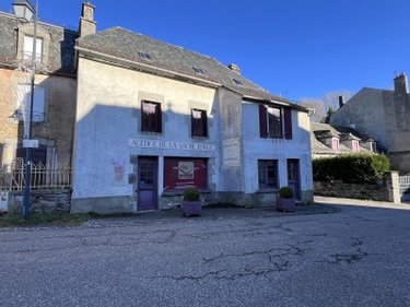Maison a vendre Trizac 15400 Cantal 163 m2 8 pièces 25001 euros
