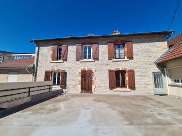 Immeuble a vendre Besançon 25000 Doubs 450 m2  758000 euros