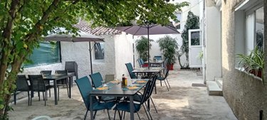 Fonds et murs commerciaux a vendre Saint-Yorre 03270 Allier 281 m2  349000 euros