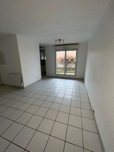 Location appartement Allonnes 72700 Sarthe 47 m2 2 pièces 560 euros