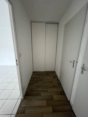 Location appartement Allonnes 72700 Sarthe 47 m2 2 pièces 560 euros