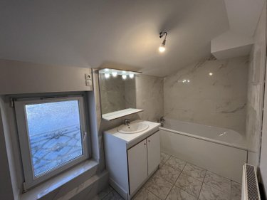 Location appartement Ambérieu-en-Bugey 01500 Ain 72 m2 3 pièces 680 euros