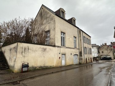 Immeuble a vendre Nolay 21340 Côte-d'Or 163 m2  190800 euros