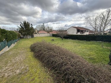 Terrain a batir a vendre Charmeil 03110 Allier 972 m2  65000 euros